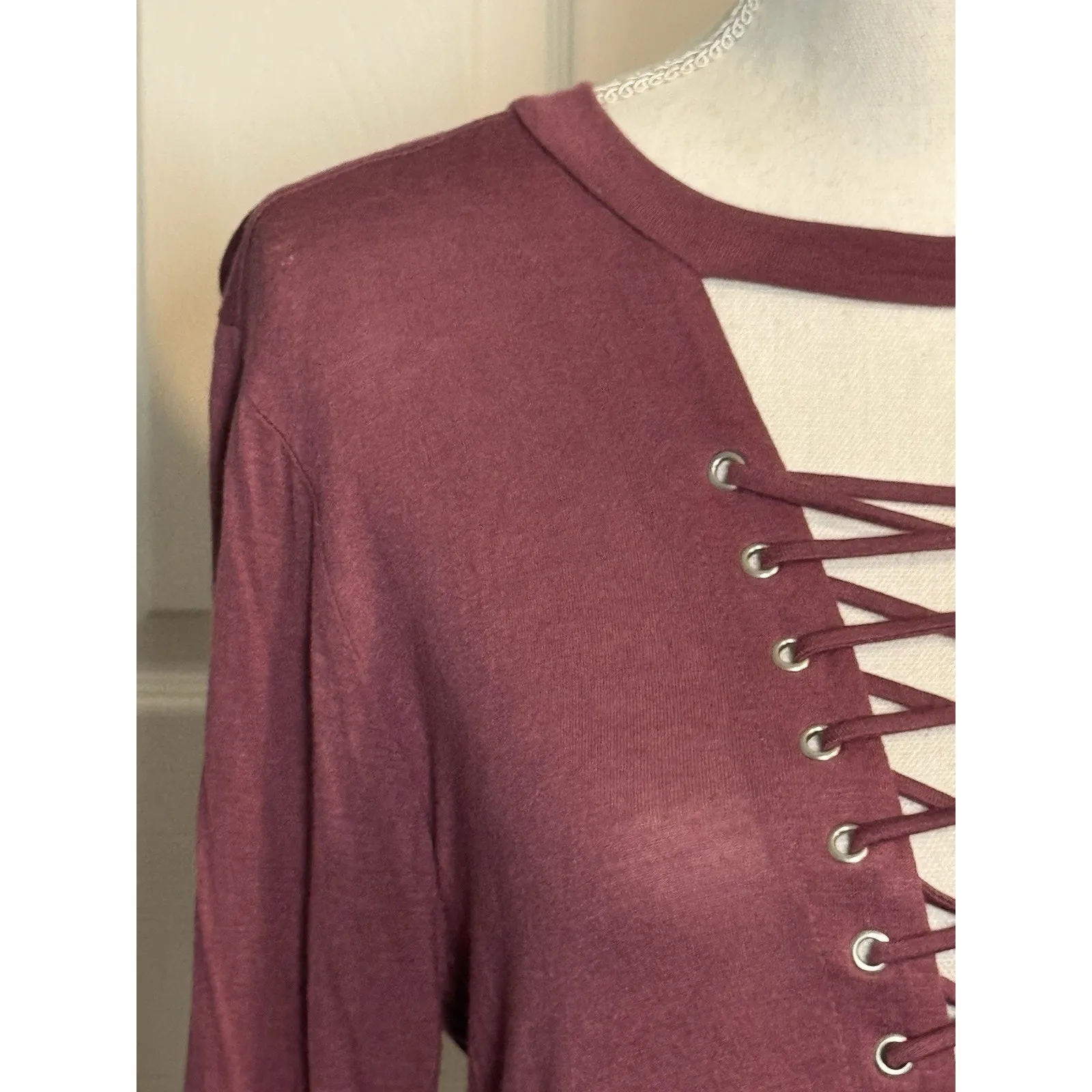 Active USA Plum Colored Long Sleeve Tee, Cross Front, Rayon/Spandex, L Purple Size L - Image 4