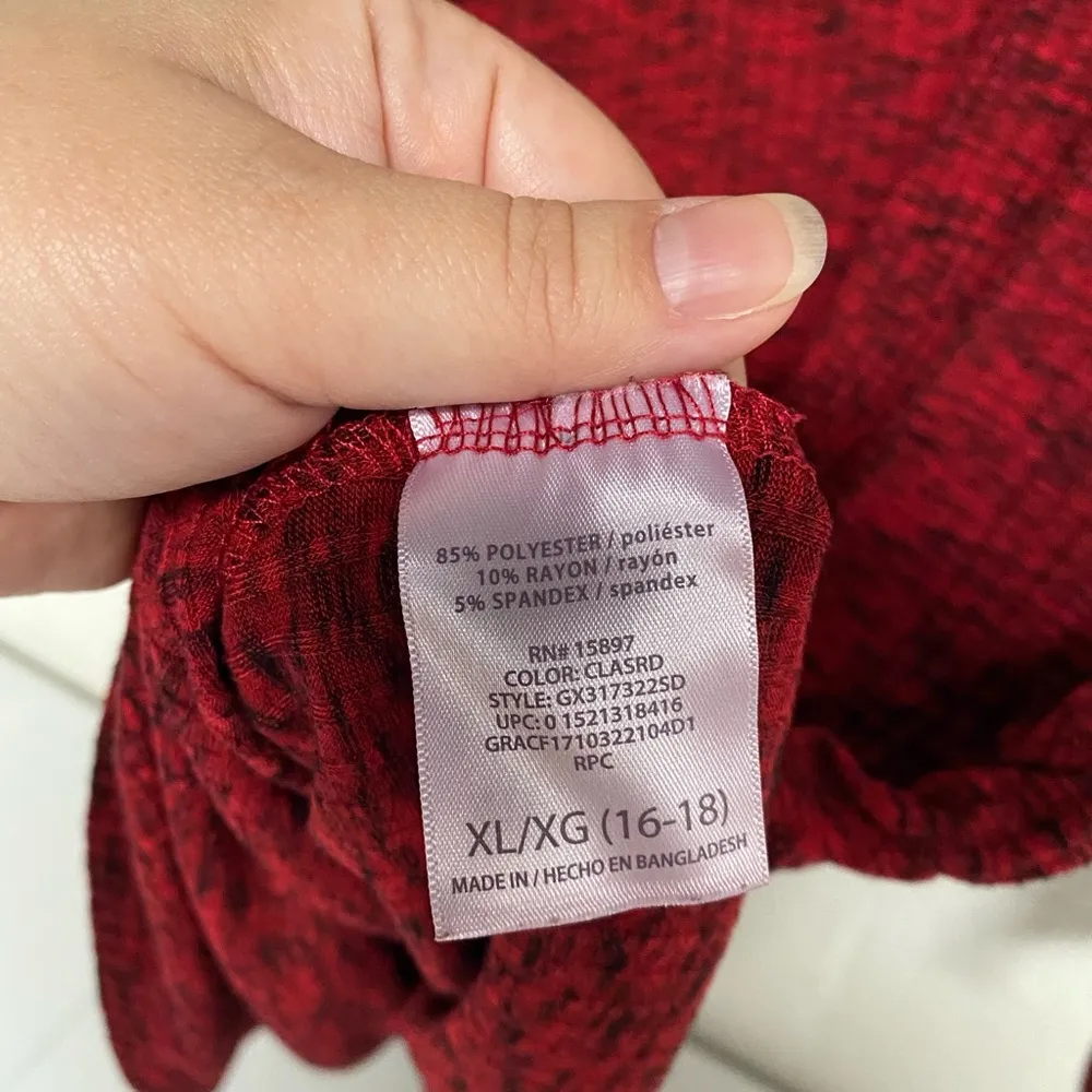 Great Expectations Maternity Long Sleeve Shirt Red Size undefined - Image 4