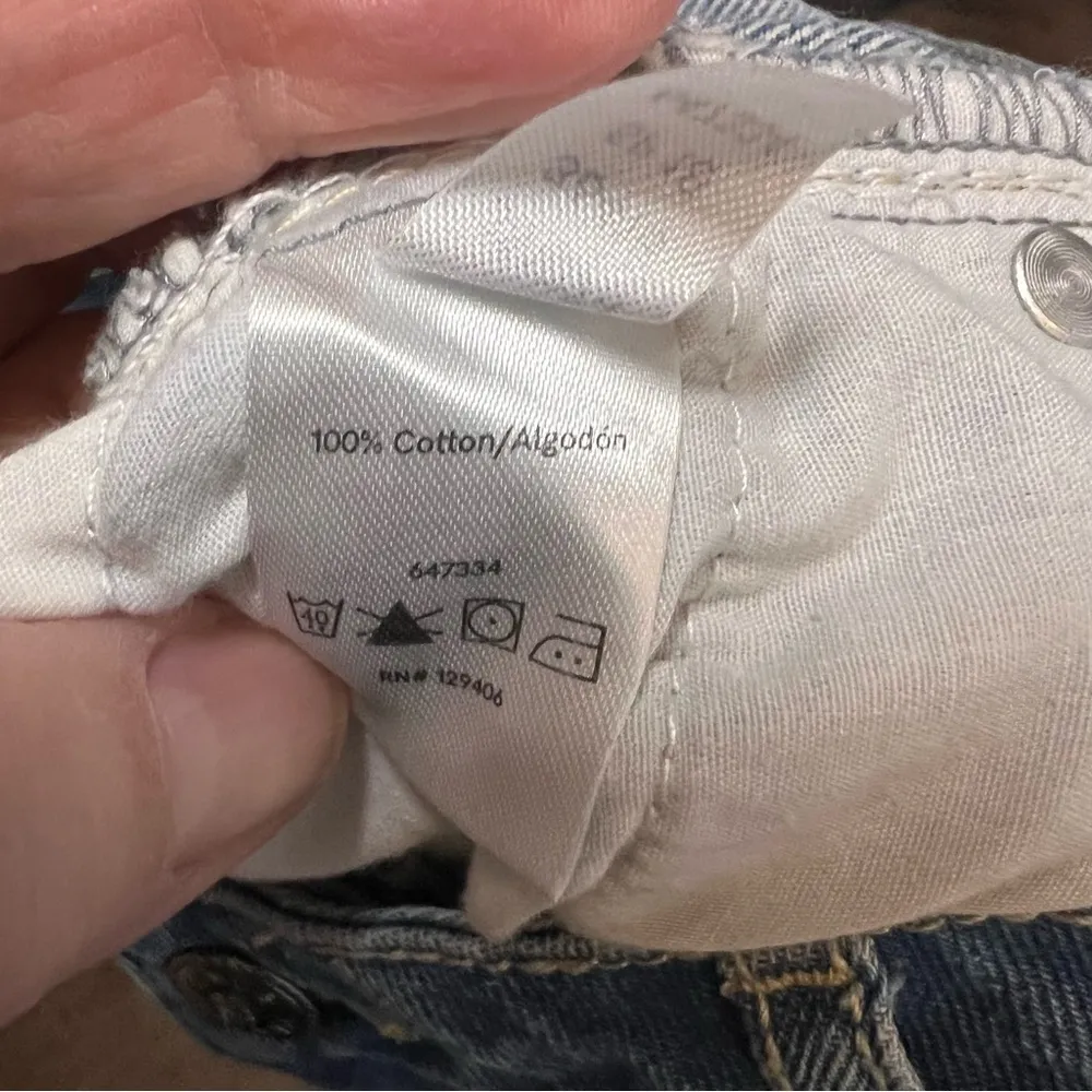 Venus Floral Distressed Jeans‎ Women’s 2 Light Wash Denim Embroidered Vacation - Image 6