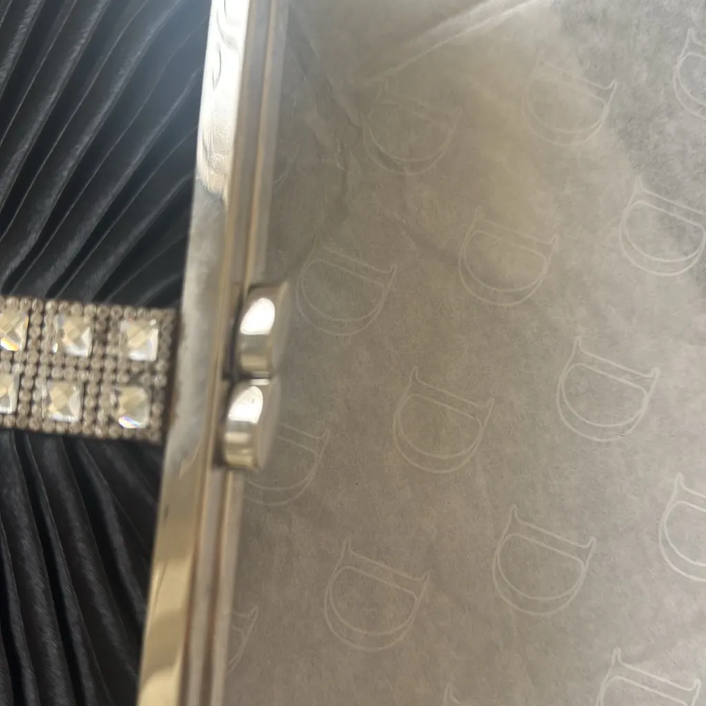 Elegant clutch with shoulder strap black satin rhinestone never worn - Image 3