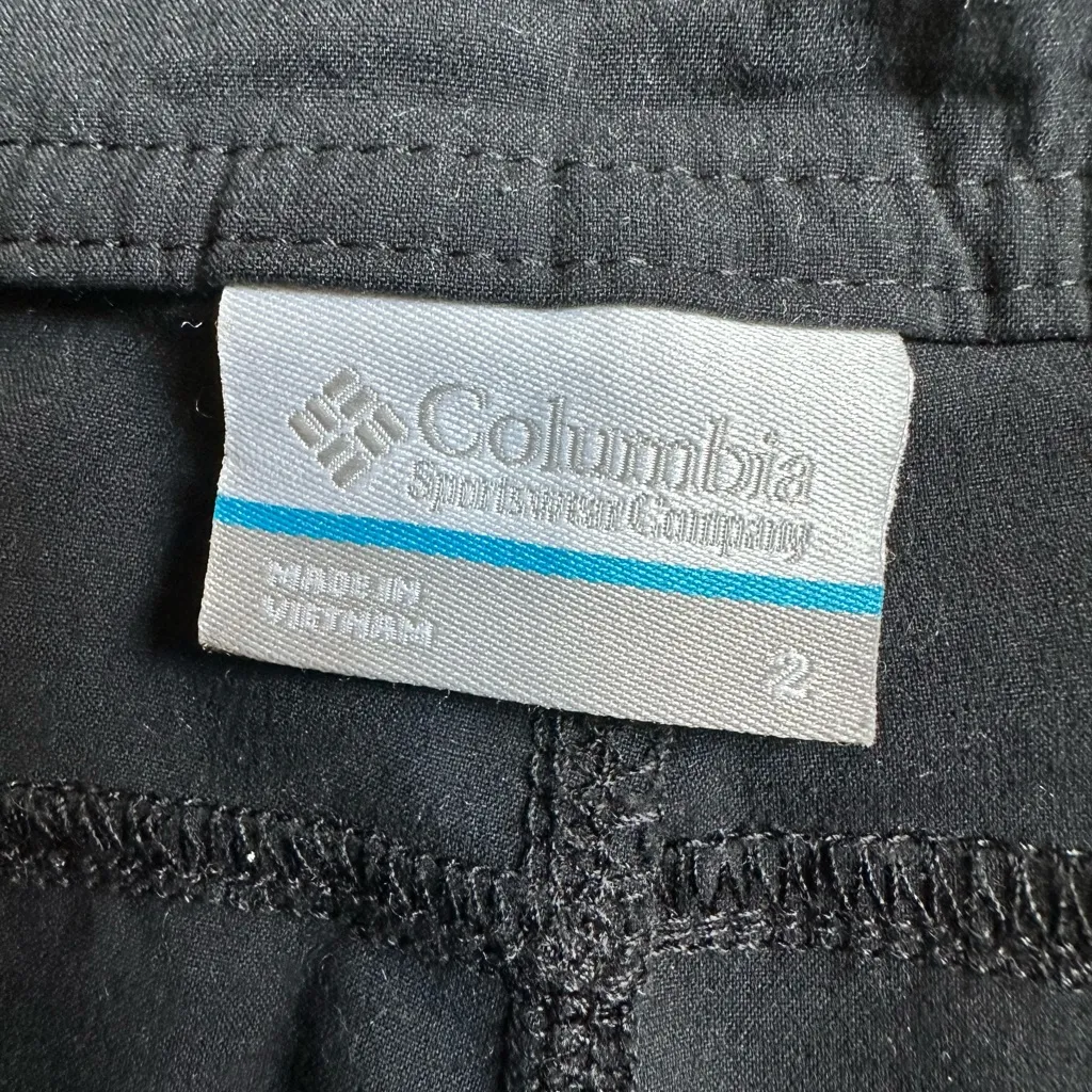 Columbia Black Casual Shorts - Image 3