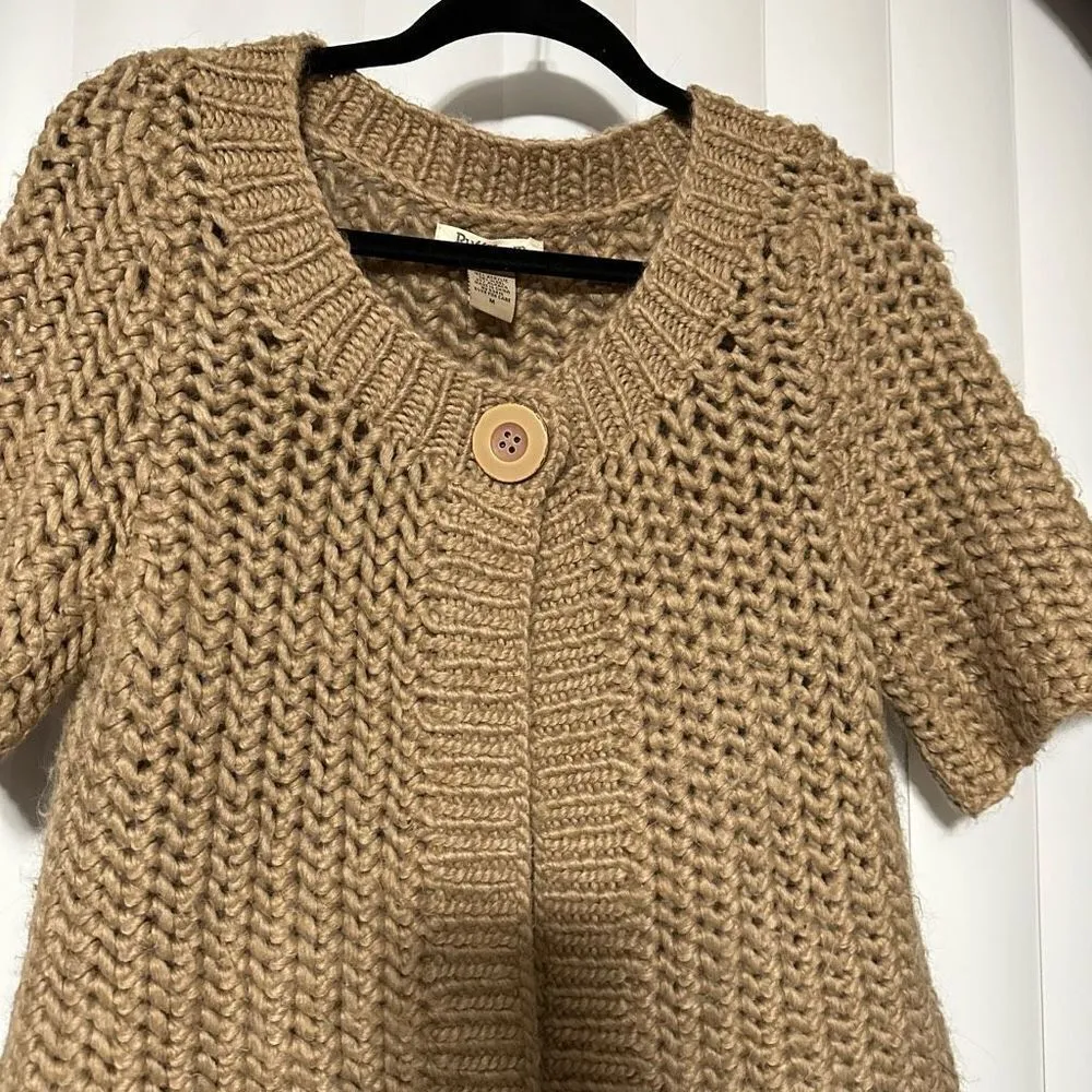 Ruffhewn knit tan cardigan with a button enclosure 45% Acrylic, 30% Wool, 25% A Tan Size M - Image 4