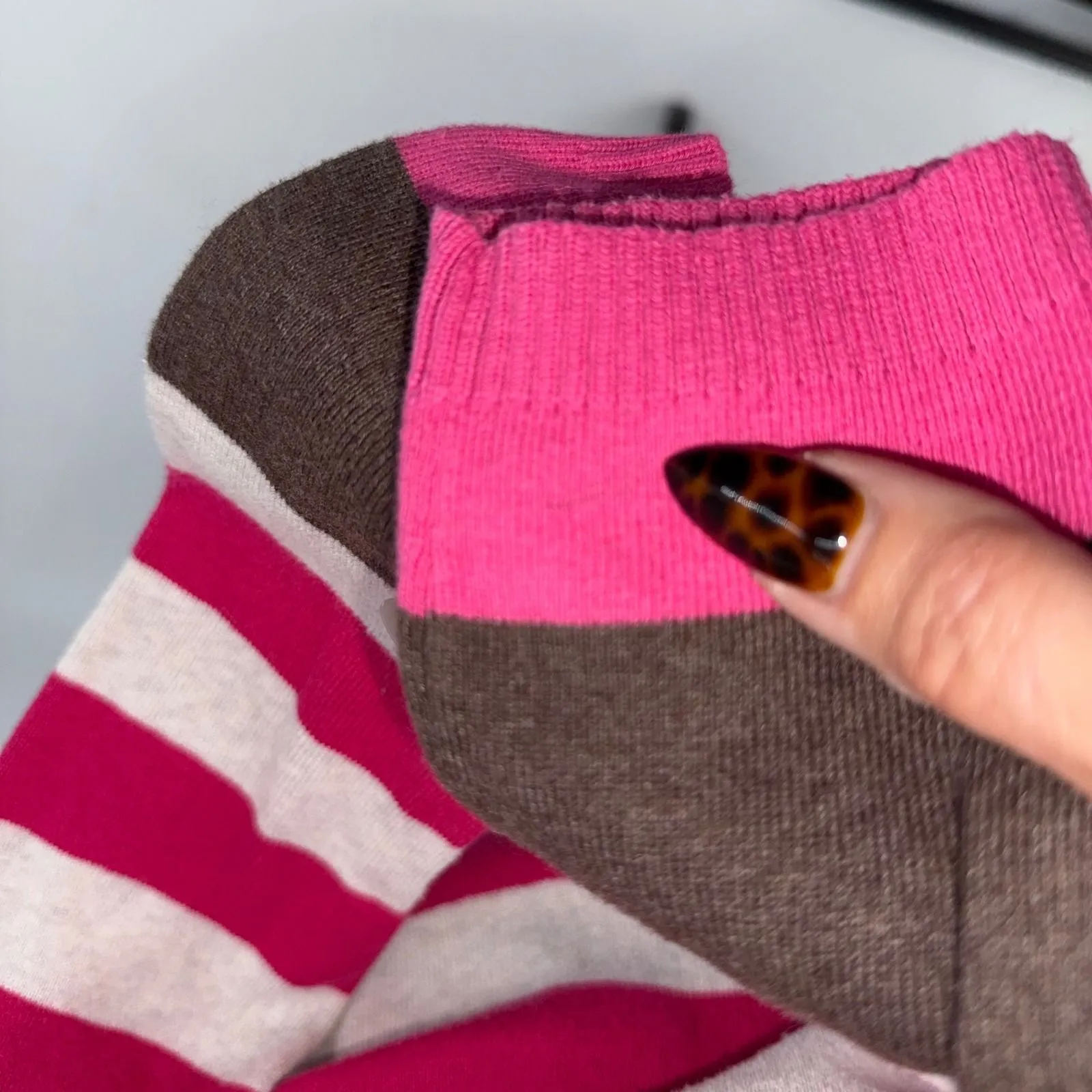 Aeropostale Pink Orange Stripe V Neck Sweater LG‎ Y2K Loralei Gilmore - Image 9