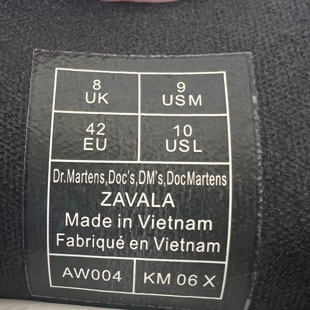 Dr Martens Boots Unisex Black Combat  Smooth Leather Lace Up Shoes Sz 10W / 9M - Image 2