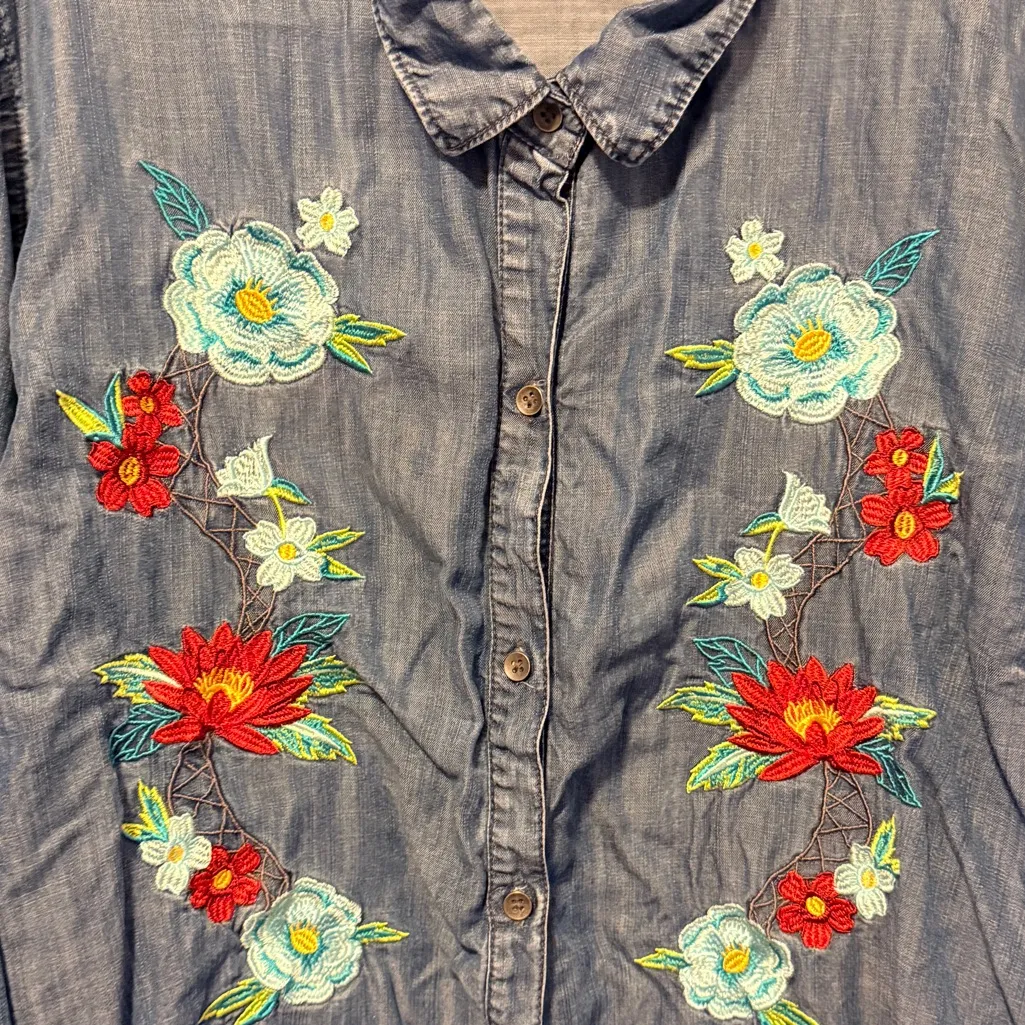Rock & Roll Cowgirl Floral Embroidered Shirt - Image 2