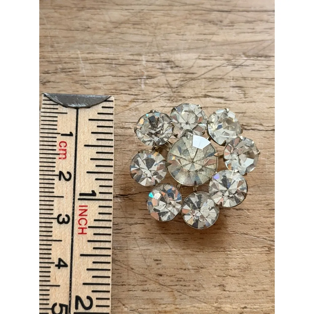 Vintage Crystal Rhinestone Flower Brooch Pin In Gift Box Silver - Image 6