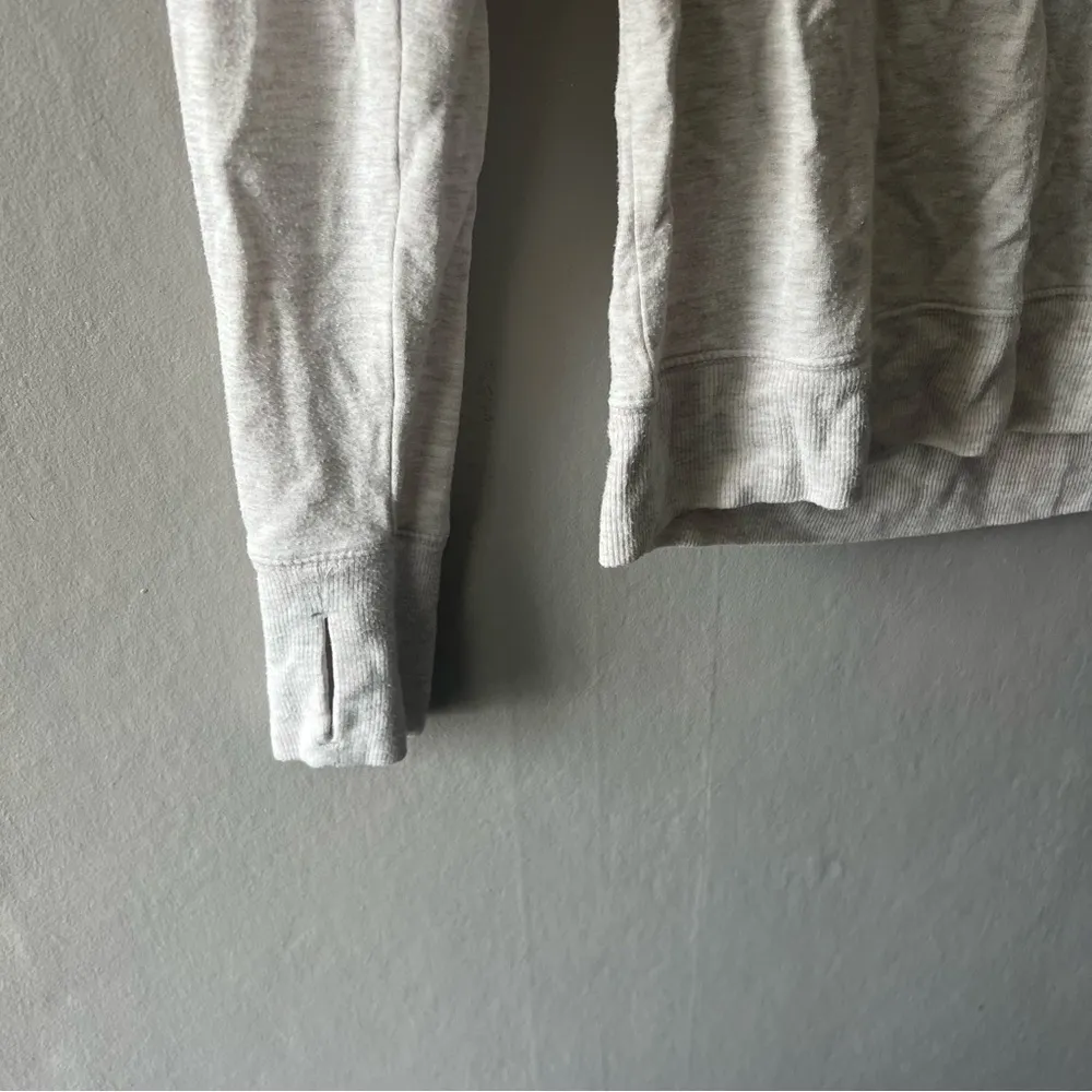 Athleta Beige V neck Long Sleeve Top Size Small P - Image 4