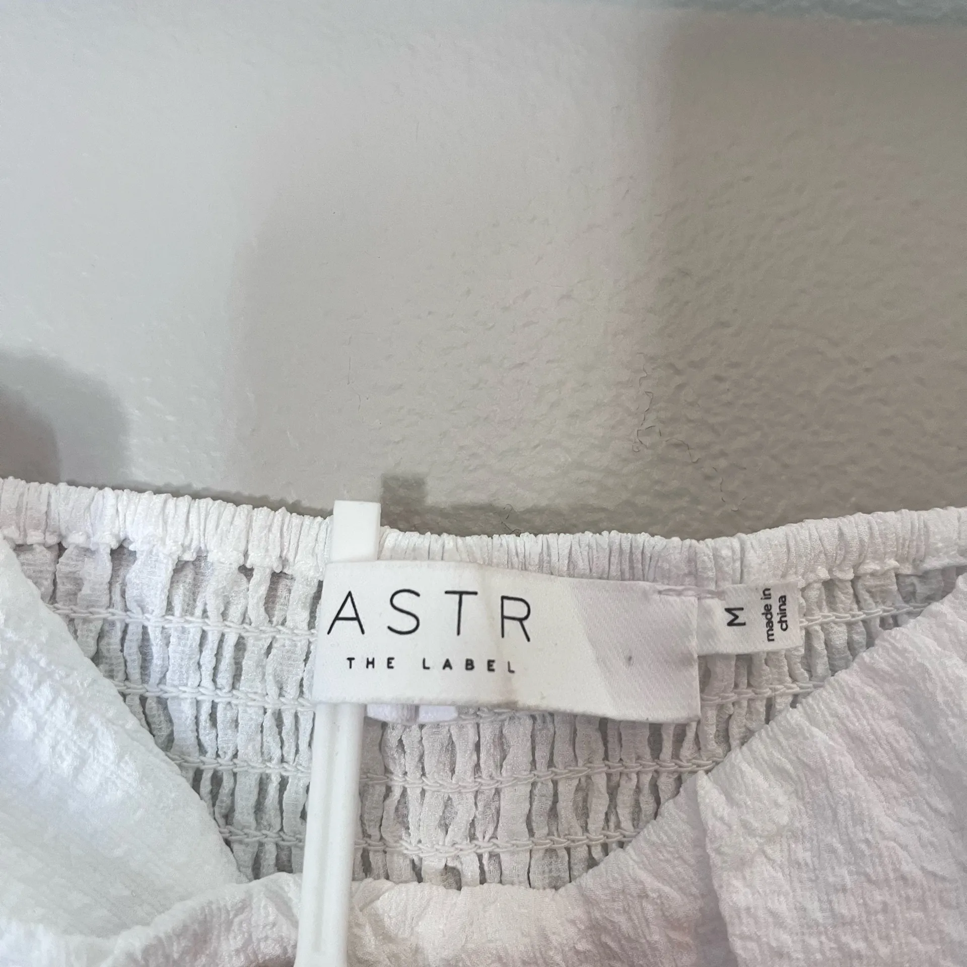 ASTR The Label NEW Sweetheart Neck Puff Sleeve Ruched Crop Top White - Image 5