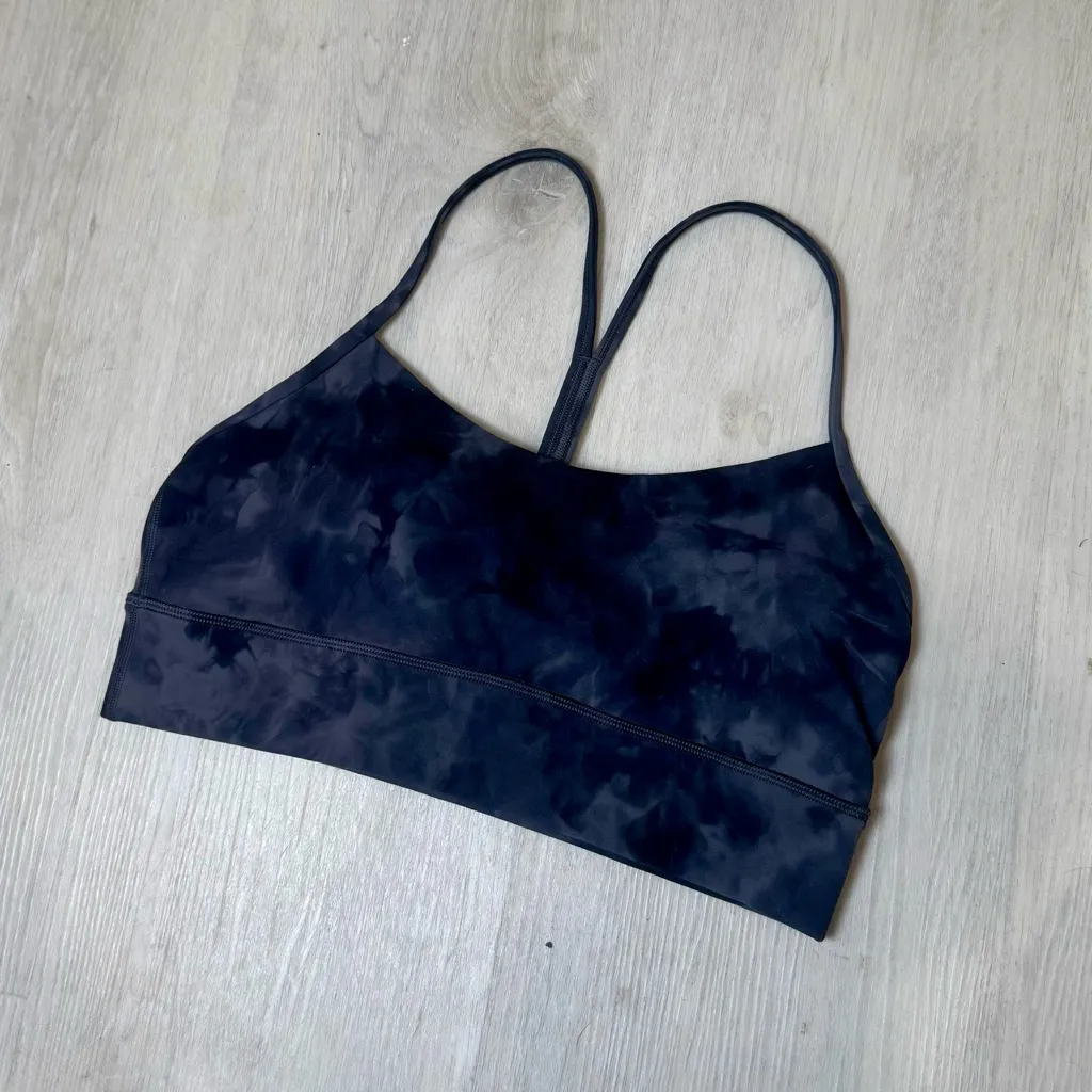 Lululemon  Flow Y Bra Nulu *Light Support, B/C Cup Diamond Dye Grey Graphite - Image 3