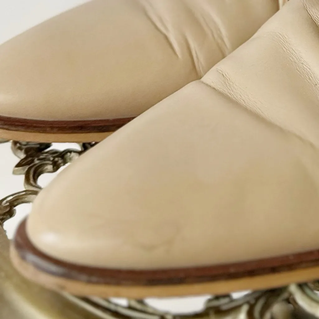 Everlane The Modern Oxford in Beige - Image 6