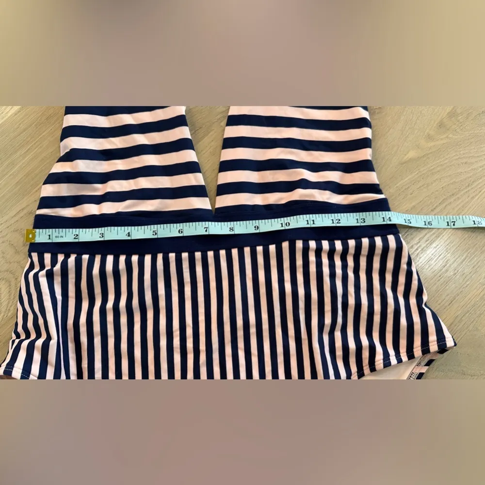 AE AERIE Stripe Deep V Plunge One Piece Swimsuit
Pink blue size XL - Image 4