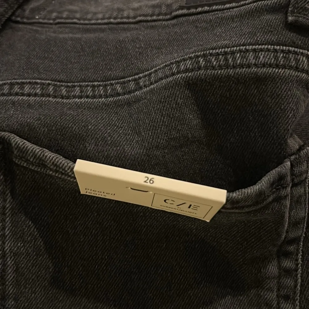 Current Elliott Pleated Jeans Gravity - Image 10