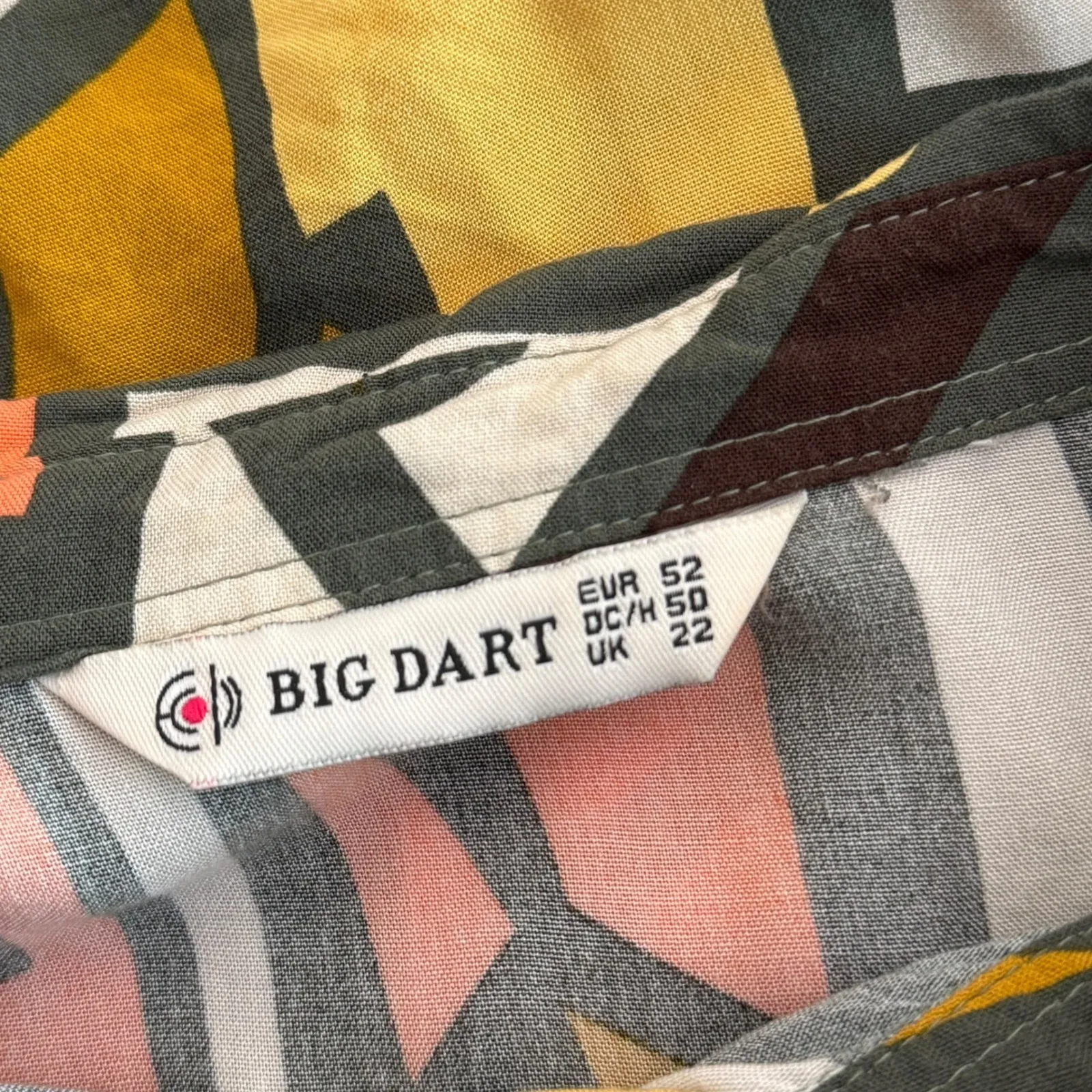 BIG DART Geometric Top Maximalist Abstract Womens XXL EUR 52 Button Statement Brown - Image 7