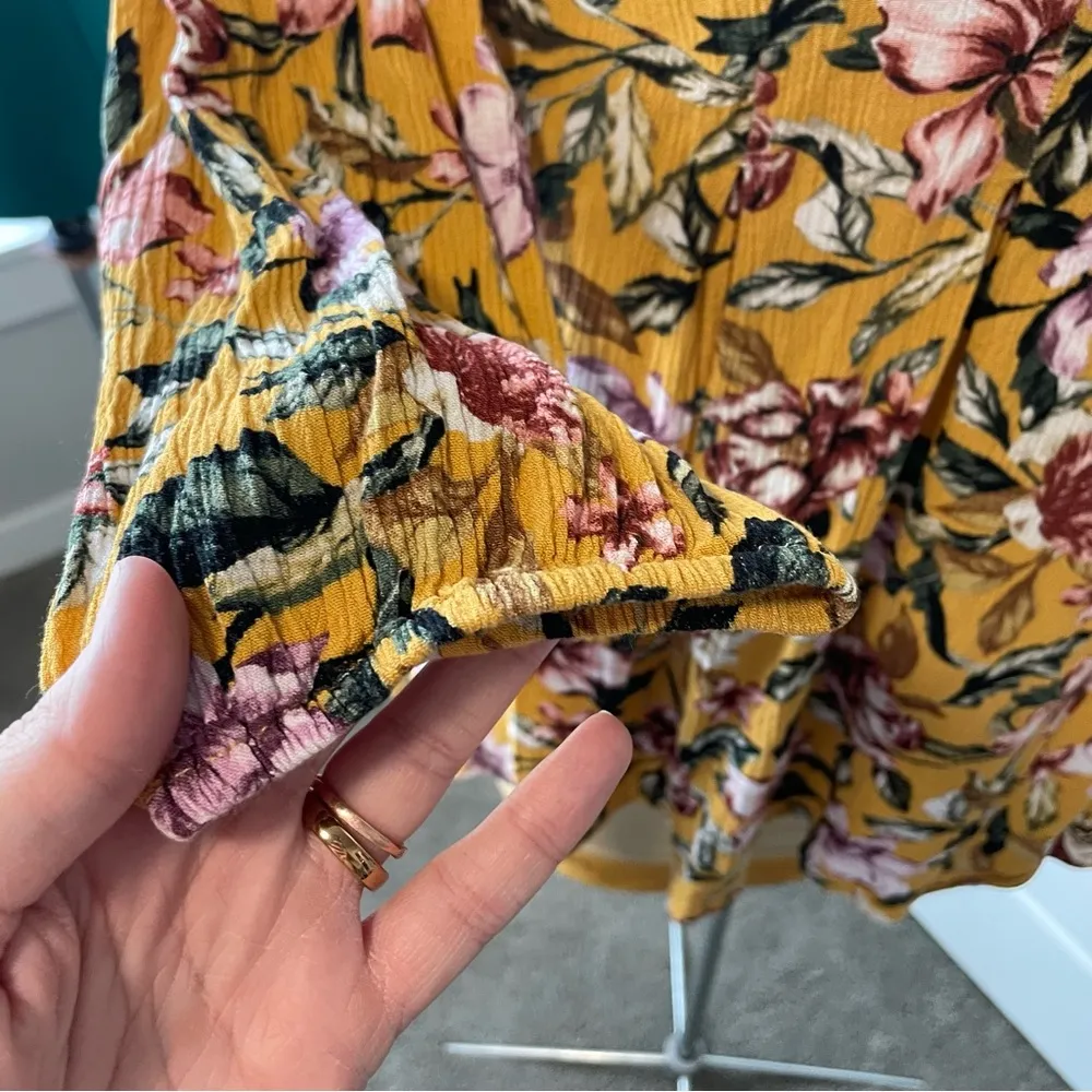 Yellow Floral Fit and Flare Crinkle Gauze Top - Image 10