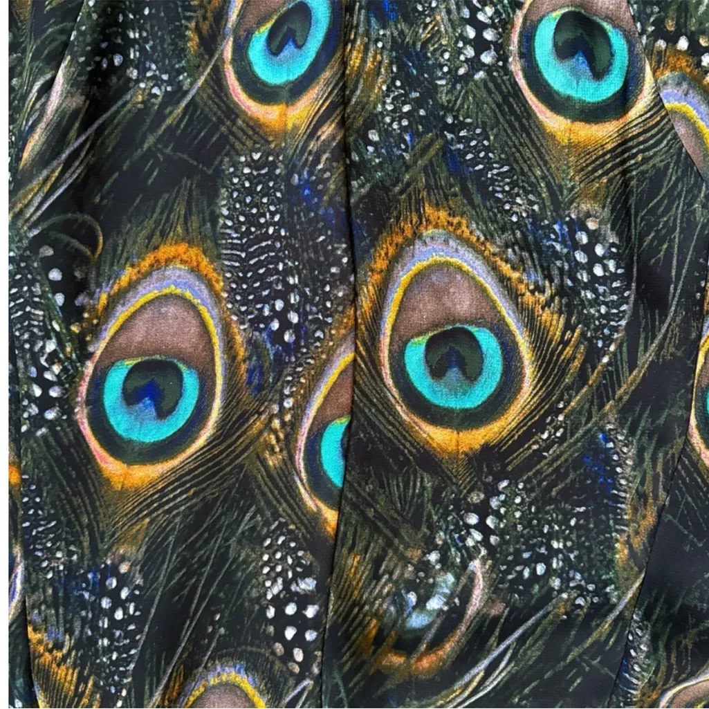 Like New Show Me Your Mumu
Peacock Feather Maxi Skirt Size Small - Image 9