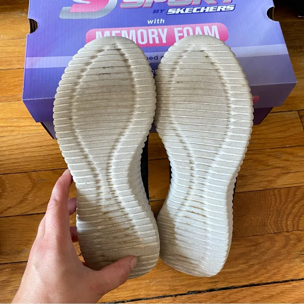 •S Sport by Skechers Reese memory foam sneakers• Size 7 - Image 6