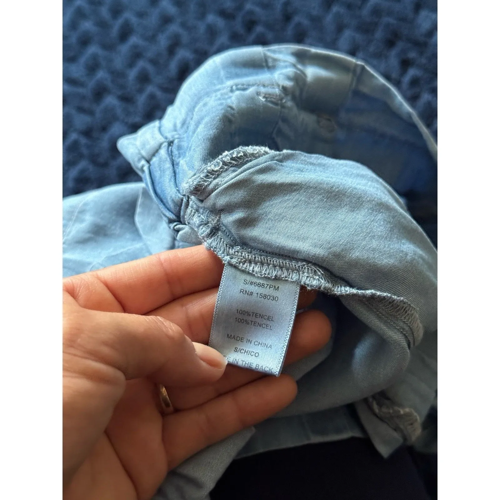 Love Tree Shorts Womens Blue Tencel Pockets Tie Belt Smocked Waist Sz Small‎ NWT - Image 4