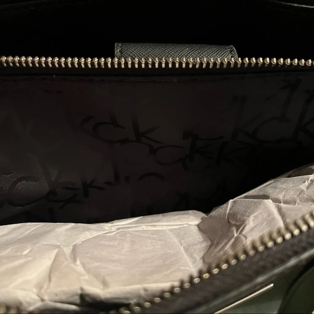 NWT Black and Silver Calvin Klein Purse - Image 6