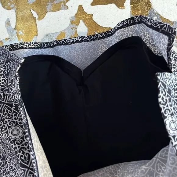 Tranquility‎ by Colorado Clothing Size Small Black and White Floral Skort - Image 3