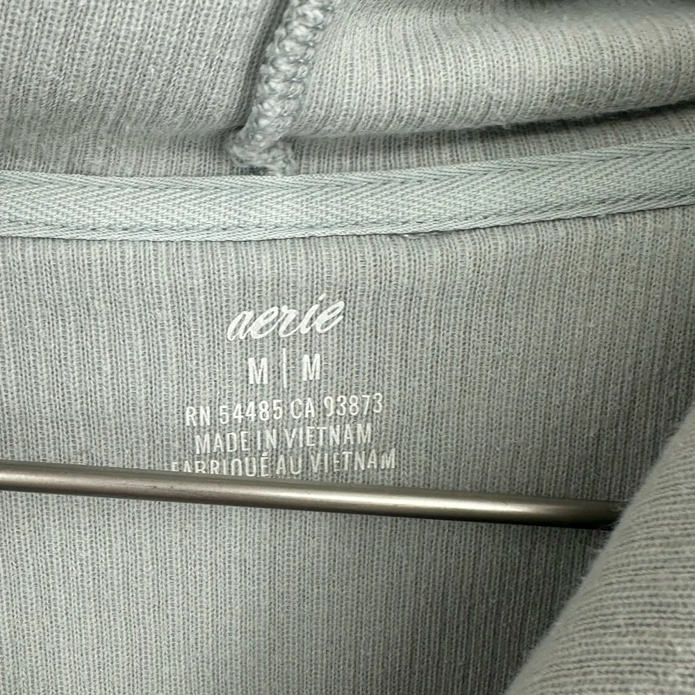 Aerie Green Cropped Hoodie Size Medium Boho Fall Cozy Basics - Image 6