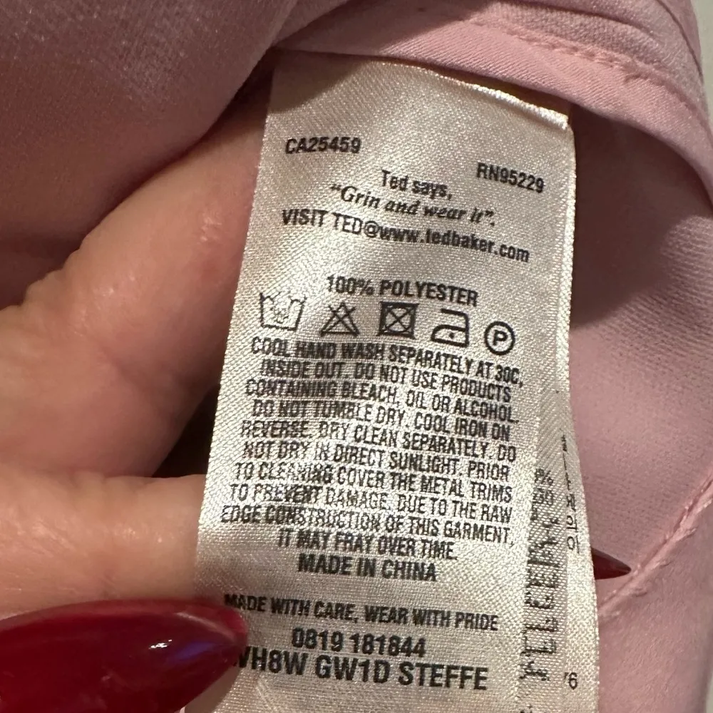 NEW TED BAKER STEFFE PINK RUFFLED COLD OPEN SHOULDER BLOUSE TOP ZIPPERED CUFFS - Image 4