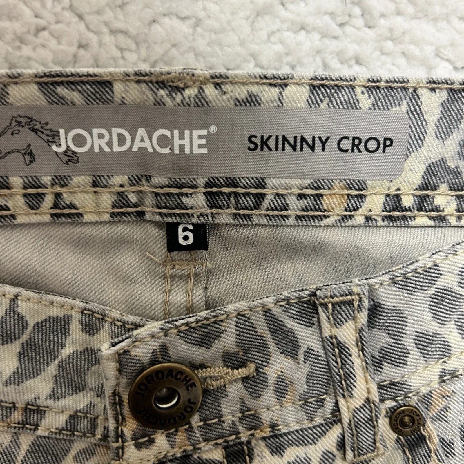 Jordache Women Skinny Crop Jeans 6 Leopard Print Y2K Retro Indie Statement Denim - Image 6