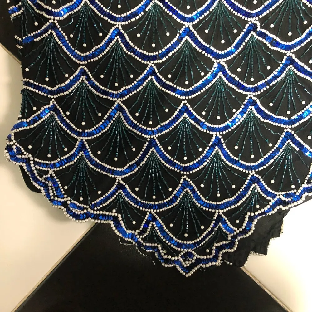 Vintage 80s  Scalloped Hem Silk Blouse Sequin Faux Pearls Blouse L - Image 5