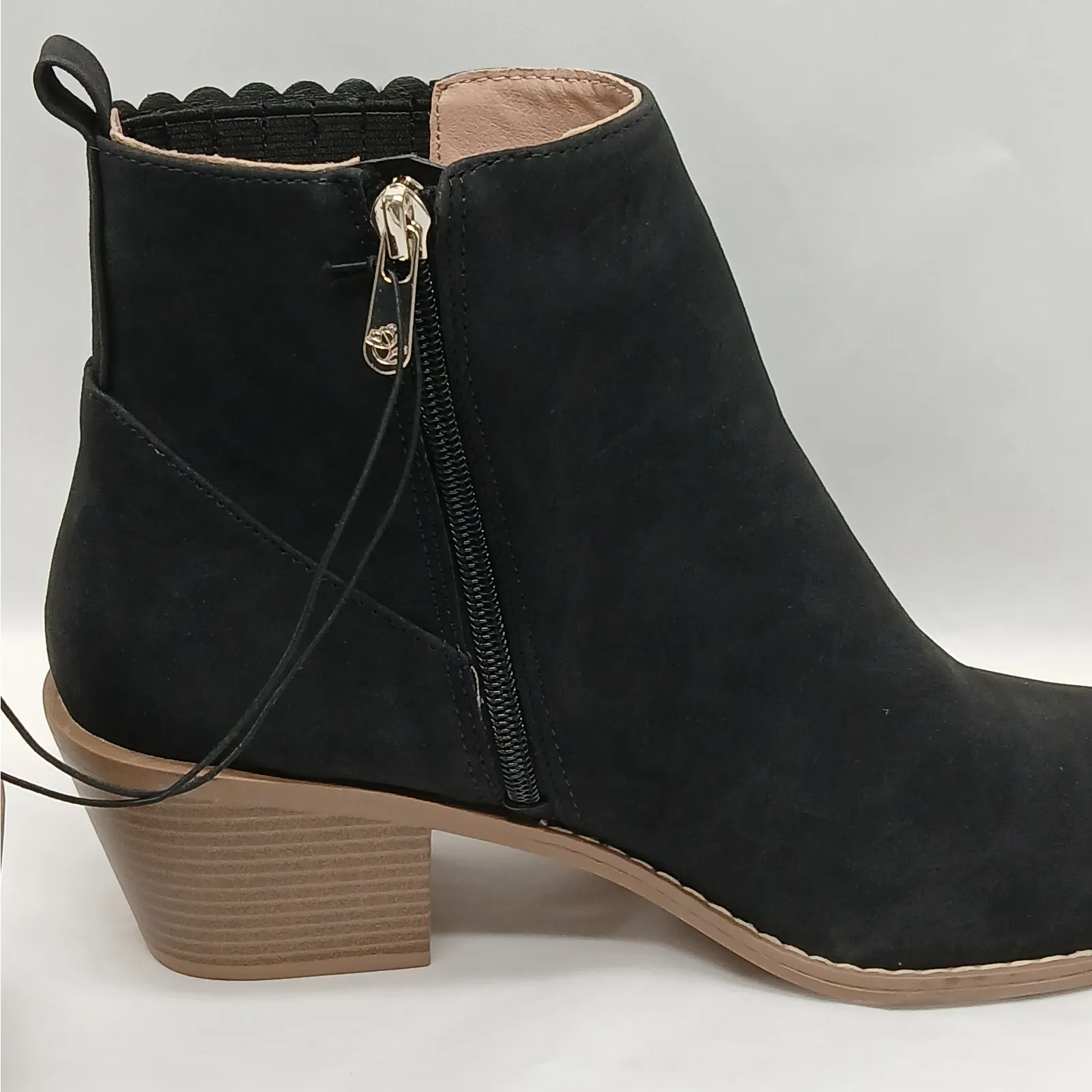 Draper James Women's Elle Chelsea Ankle Boots Size 10M Black Faux Suede Casual - Image 4