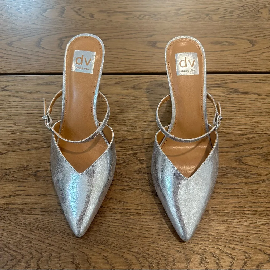 Dolce Vita Elley Silver Closed Toe Pumps Size 9 NWOB - Image 3