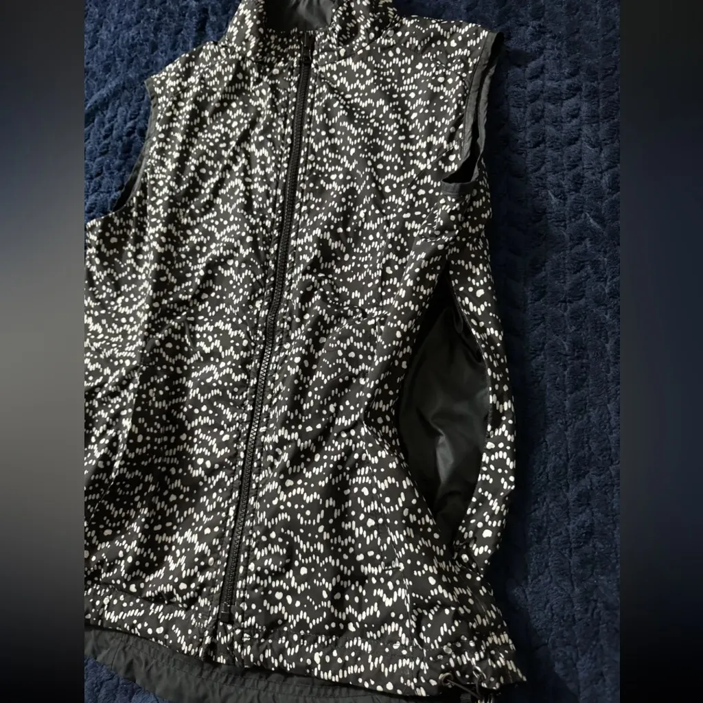 Peter Millar Mens E4 Wind‎ Reversible Full Zip Vest Black White Size Xsmall - Image 3