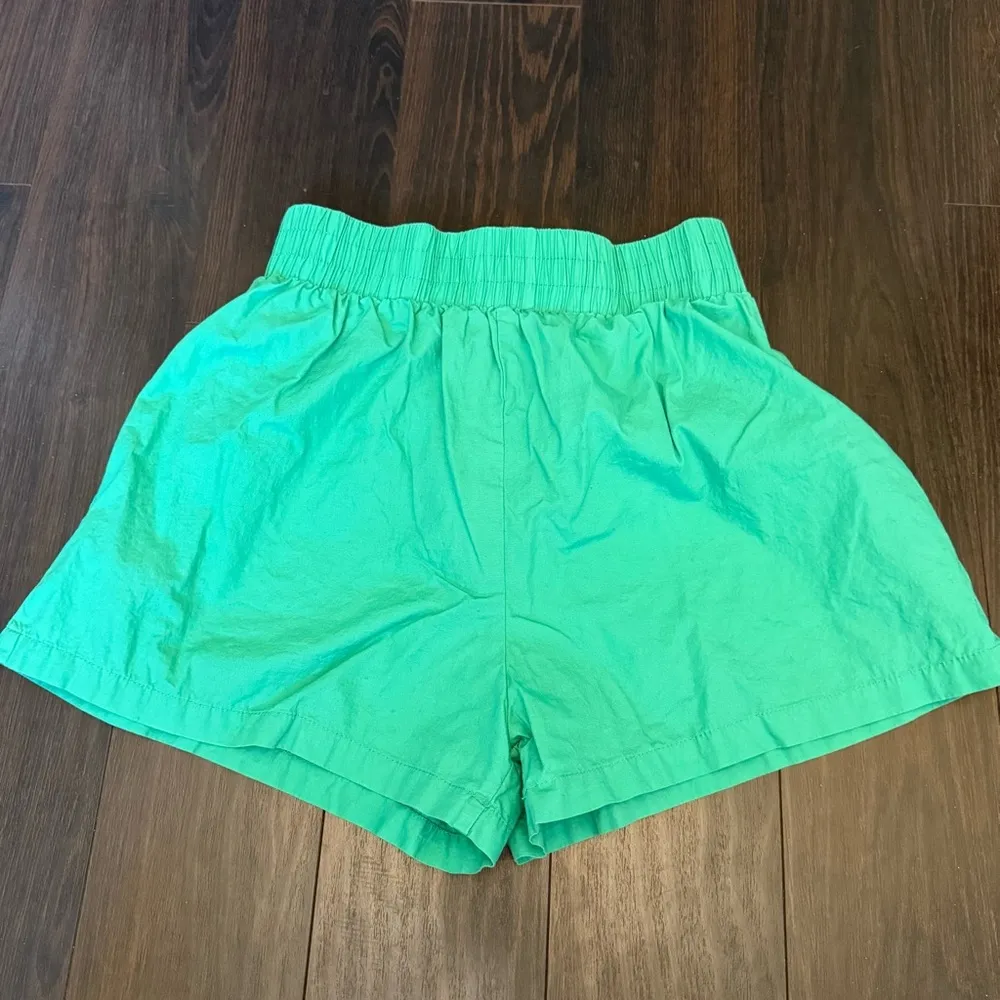 White fox golden sunset shorts - Image 3