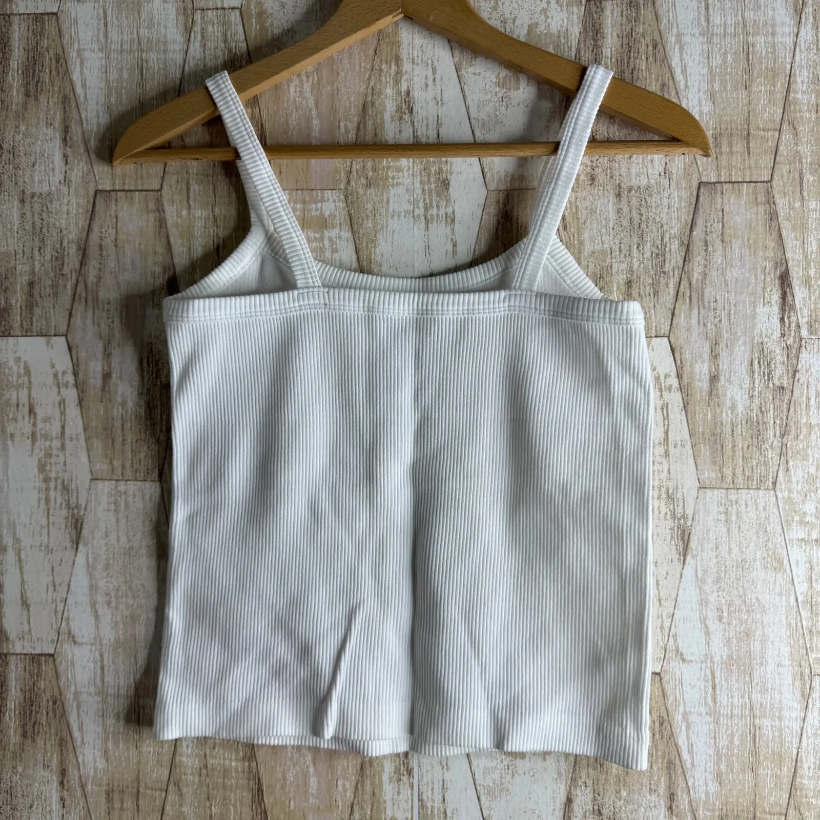 Hot Kiss Womens Ribbed White Tank Top Size L Basic Spaghetti Strap Camisole - Image 2