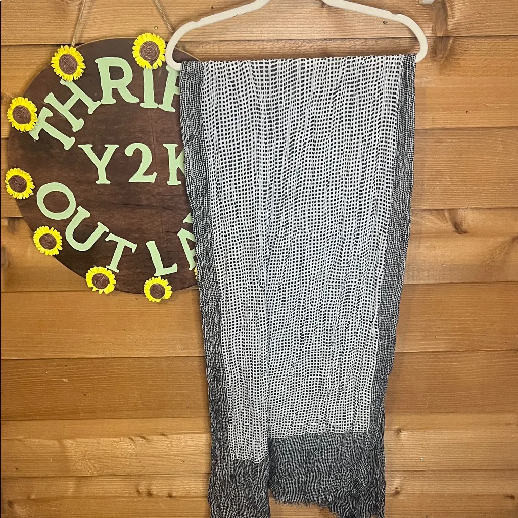 Ann Taylor Square Checkered Black White XL Scarf Shawl Multi-Use Wrap Wool Blend - Image 2