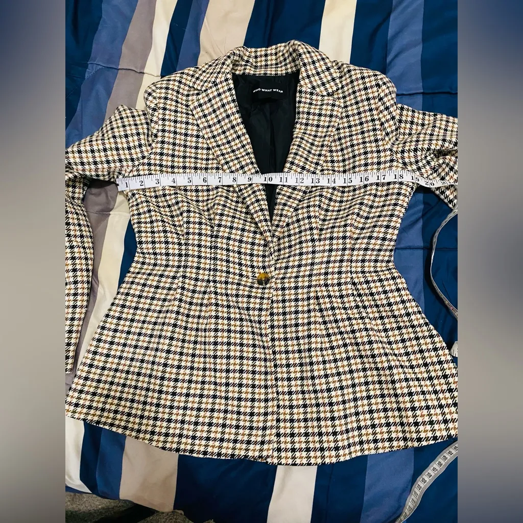 Who What Wear Checkered Jacket with Black Interior - Image 7