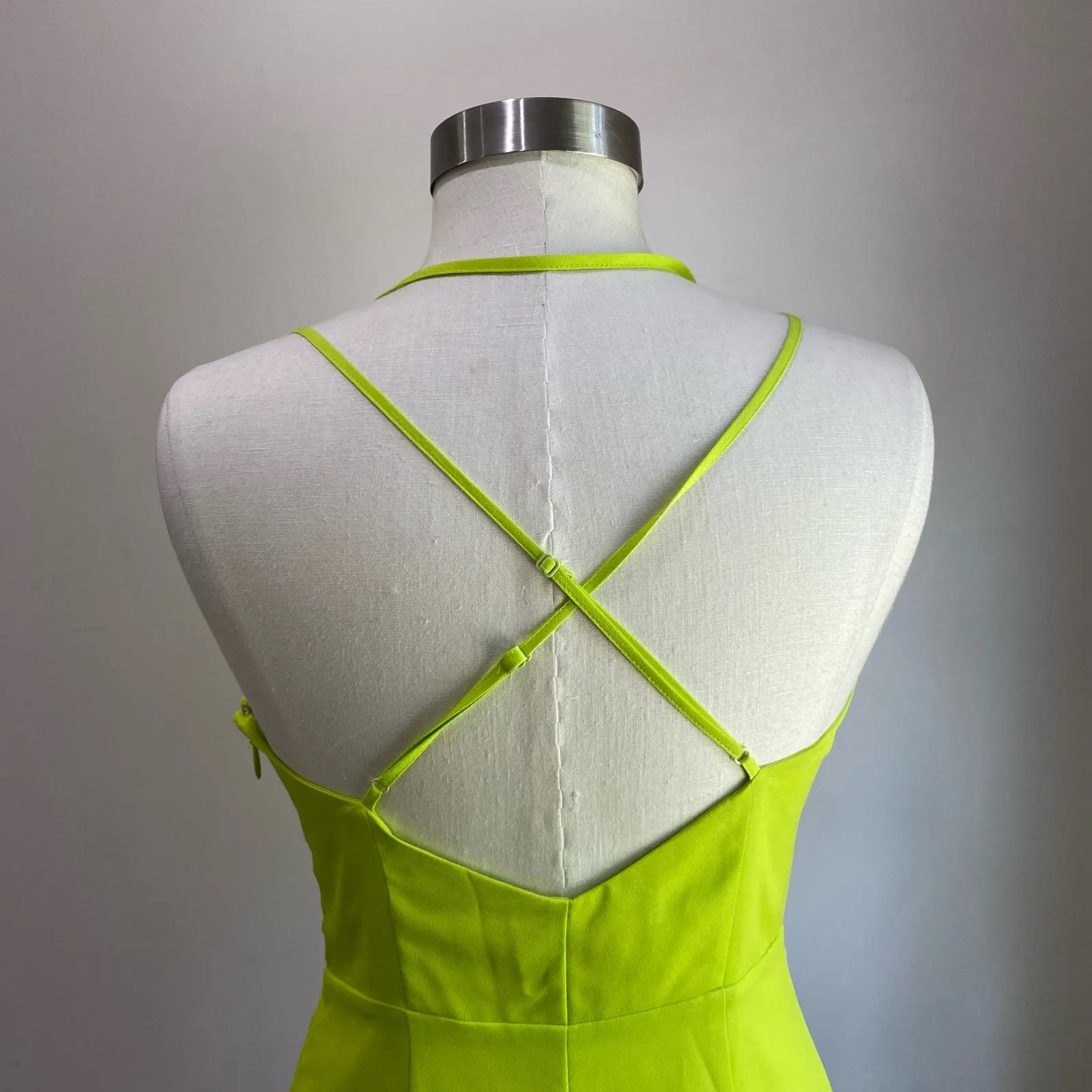 Bebe Neon Green Mini Dress Strappy V Neck Cocktail Party Festive Size 10 - Image 6