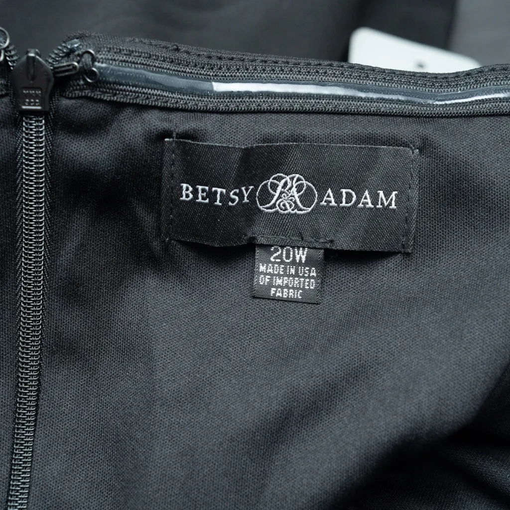 Betsy & Adam - Strapless Tuxedo Lapel Jumpsuit - Image 4