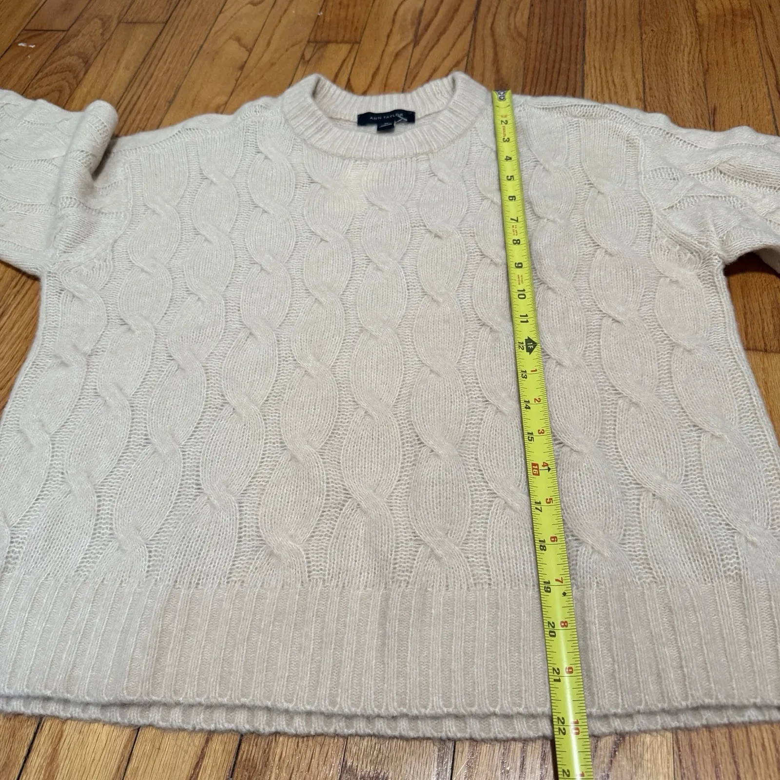 Ann Taylor NWT‎ Wool Blend Cable Knit Crew Neck Sweater in Pale Sandalwood Sz XS - Image 7