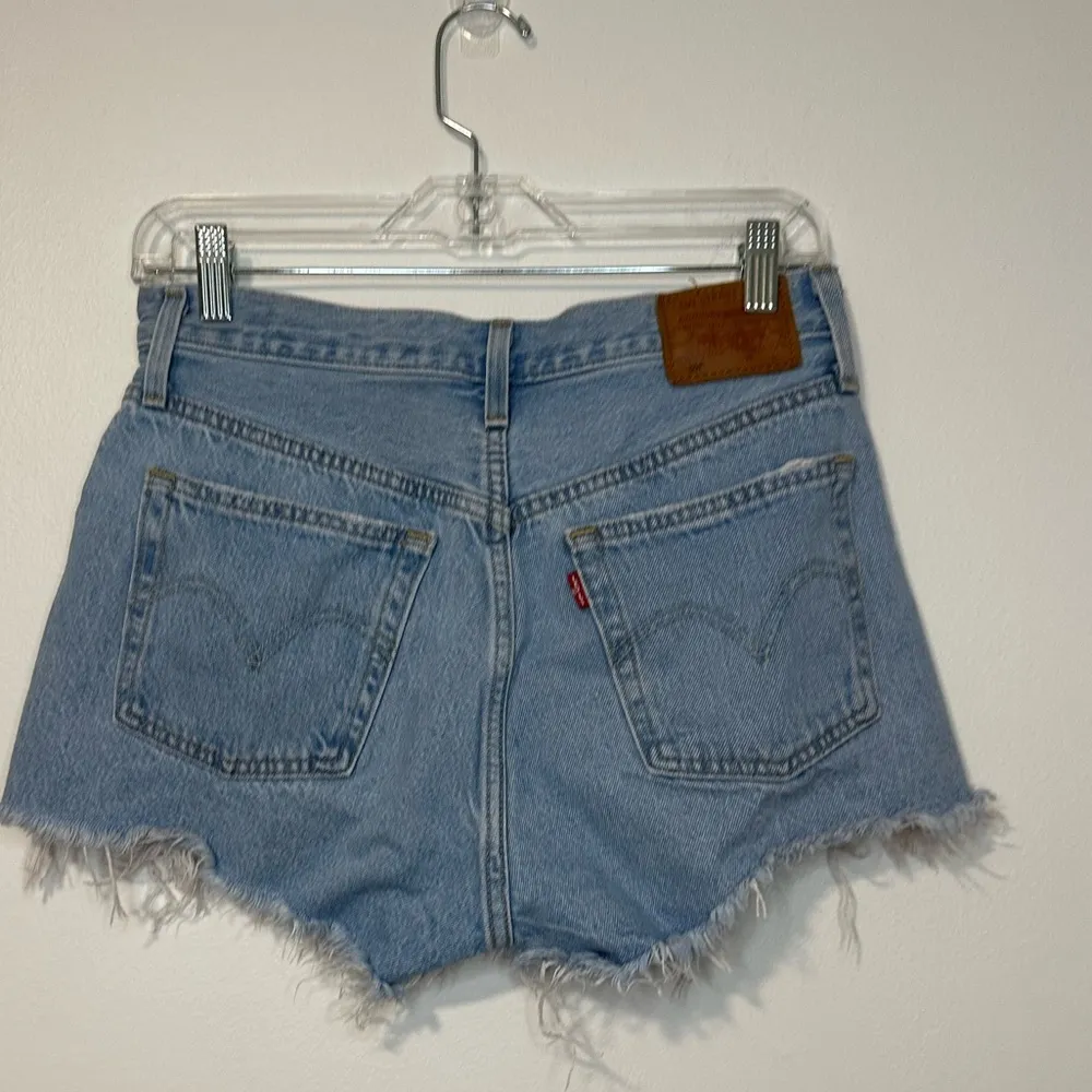 Levi's Premium 501 High Rise Jean Shorts Women’s Sz 27 - Image 3