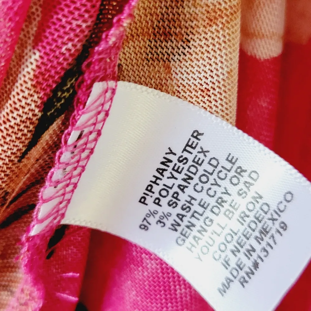 Piphany pink soho floral blouse size small - Image 10