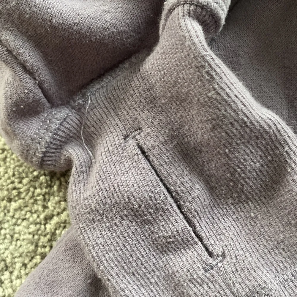 Calvin Klein Hoodie SIZE S 2️⃣8️⃣ - Image 5