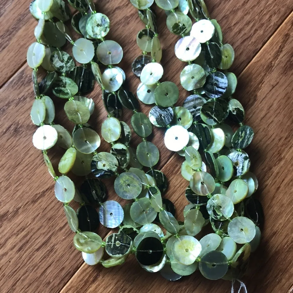Coldwater Creek lime disc necklace - Image 2