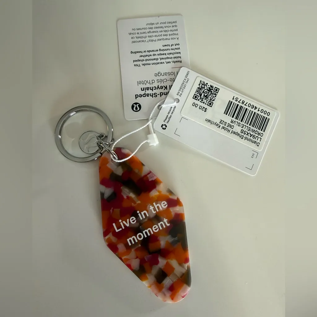 NWT Lululemon 'Live in the Moment' Keychain - Image 2