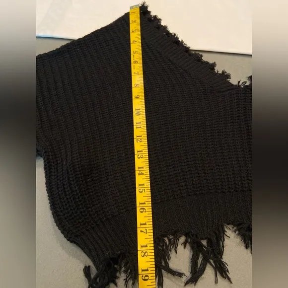 Zaful, Black Sweater, Off the Shoulder, Cropped,‎ Distressed, one Size. - Image 6