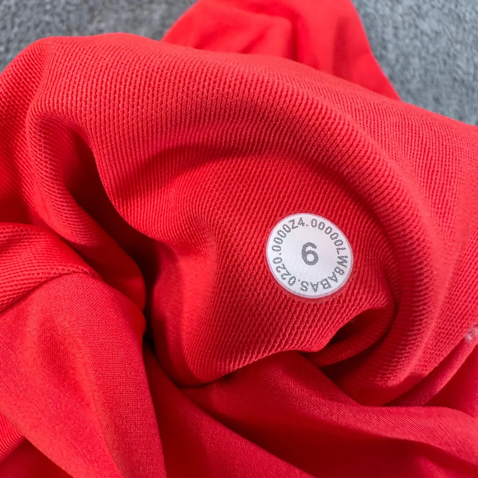 LULULEMON Trip Taker Skirt Women's Size 6 Carnation Red Paperbag Pockets W8ABAS - Image 6