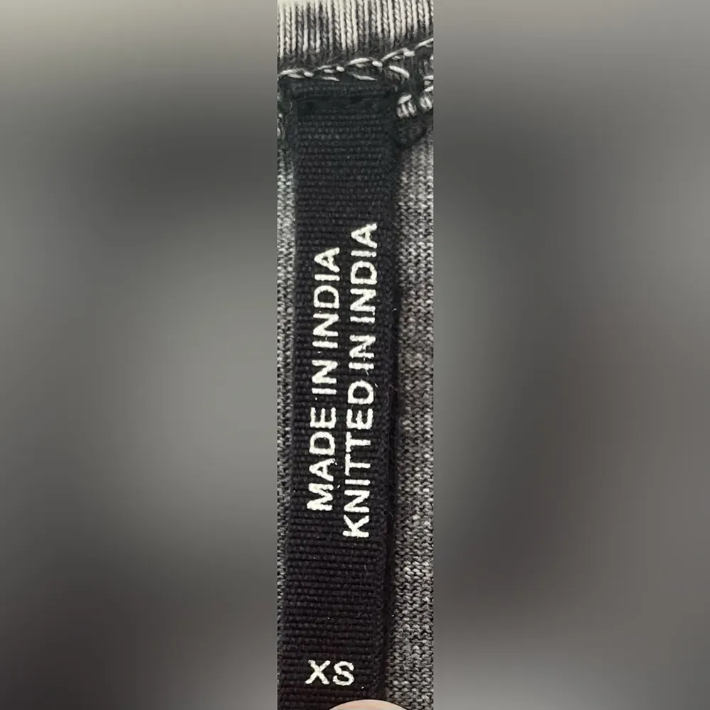 Guess vintage oversized tank top, tan embroidered design, handkerchief hem; XS - Image 6