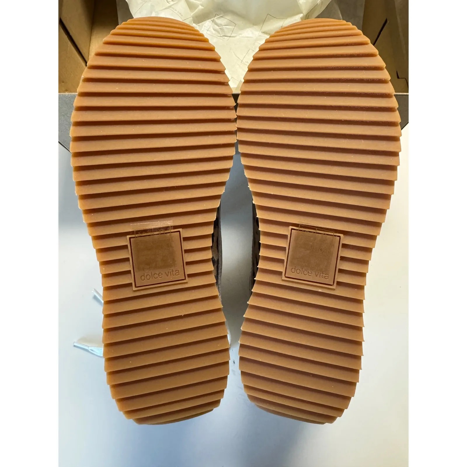 Dolce Vita Womens Leopard Suede Lace Up Fashion Sneakers Size 6.5 Tan - Image 7