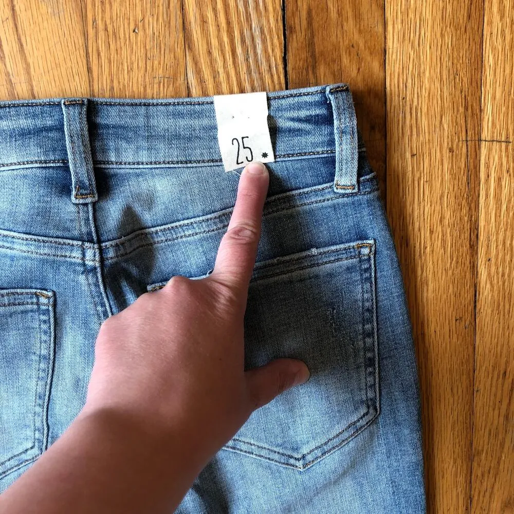 Cosmic Blue Love NWT Women's Distressed Skinny Jean Color Montana Size 25 - Image 11