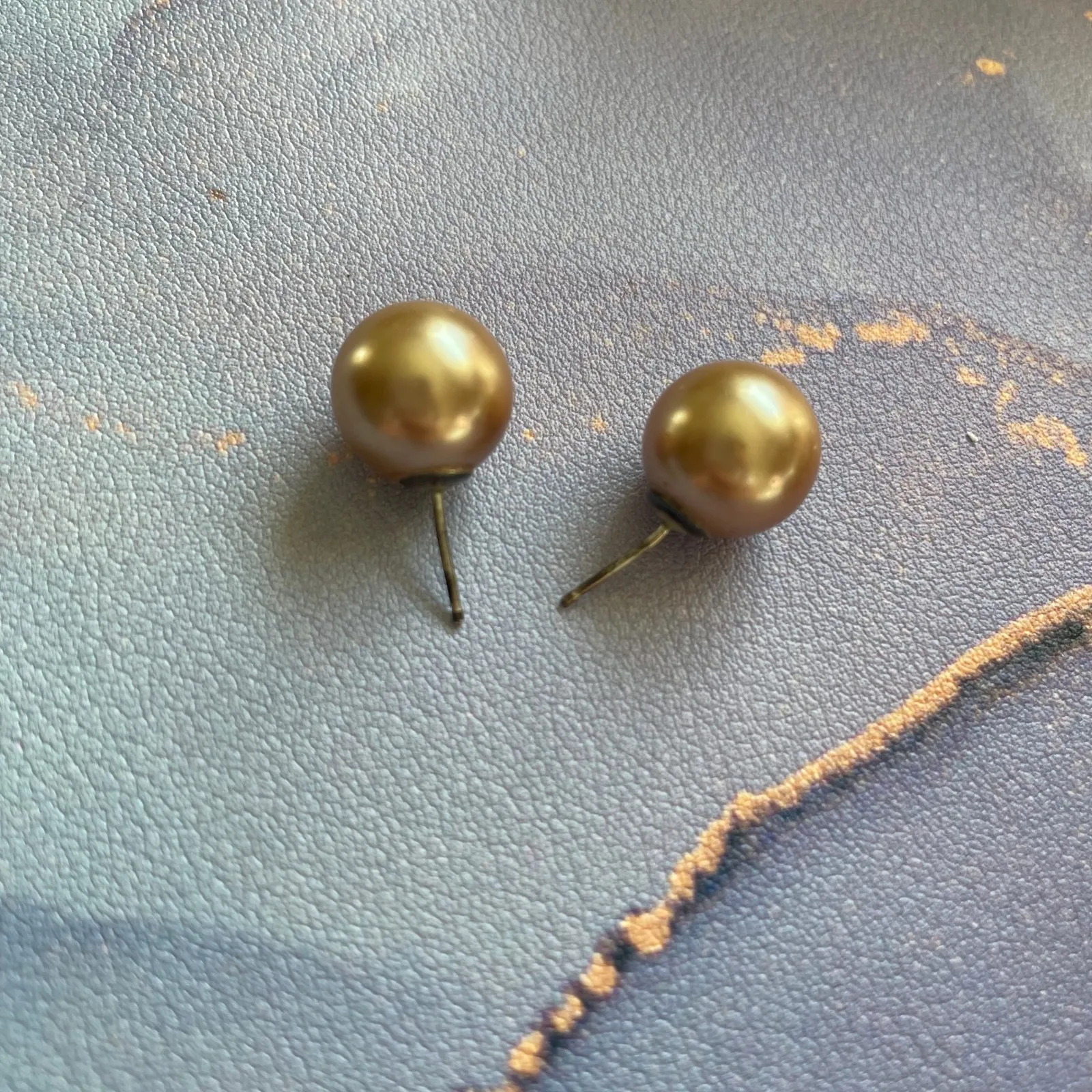 Golden Pearl Stud Earrings Jewelry Classic Simple Minimalist Chic Clean‎ Girl Gold - Image 7