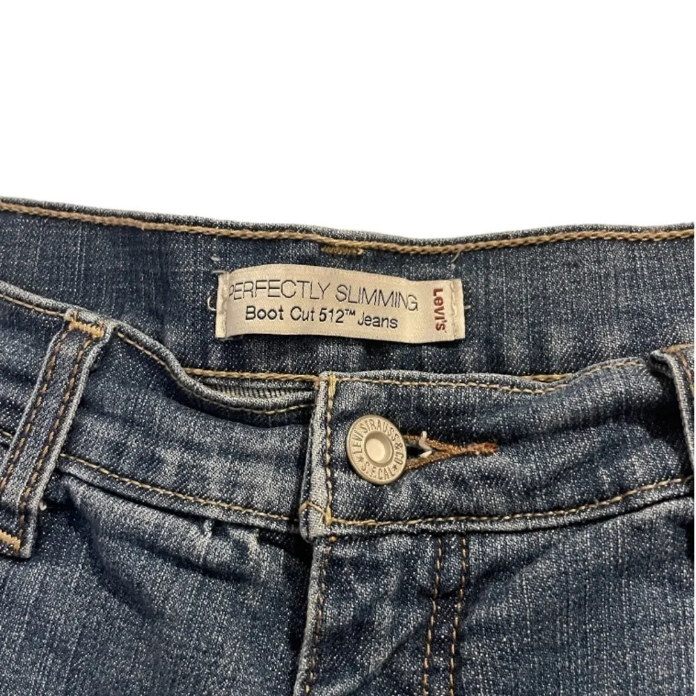 Levi’s Boot Cut Perfectly Slimming 512 Jeans Medium Wash 12 Medium - Image 2