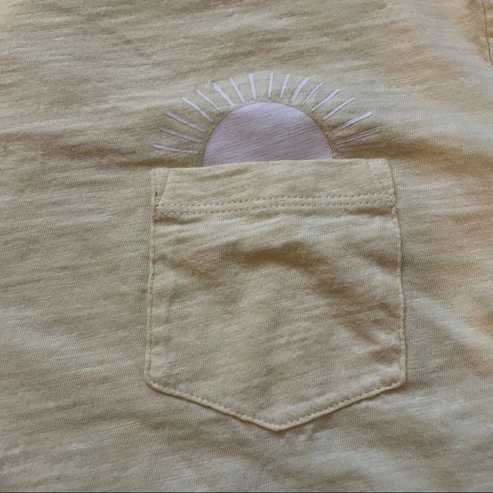 lemon 🍋 yellow t-shirt with sunshine in your pocket!! size XXL - Image 4